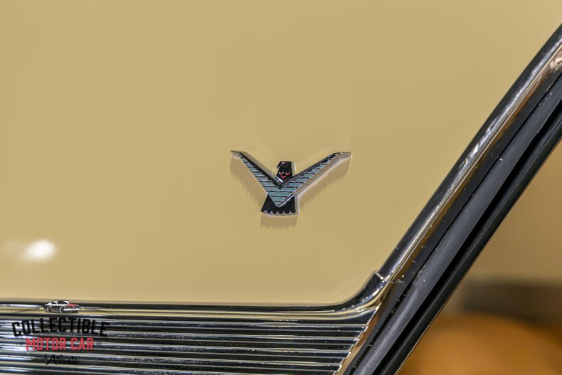 1959 Ford Thunderbird 44