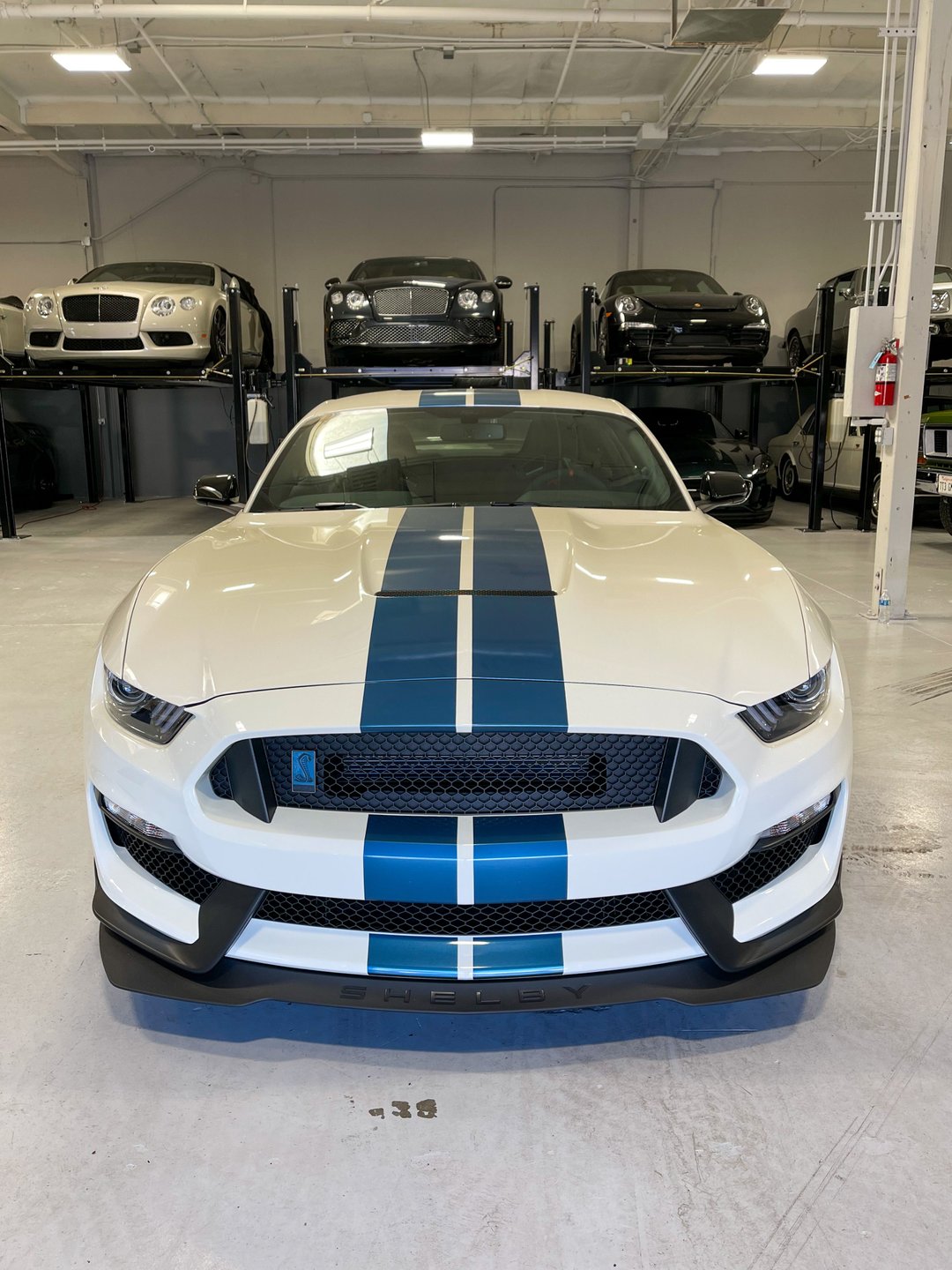 2020 ford gt350r heritage edition package