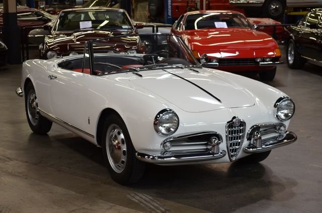 1962 Alfa Romeo Giulietta Spider Veloce, Autosport Designs, Inc.
