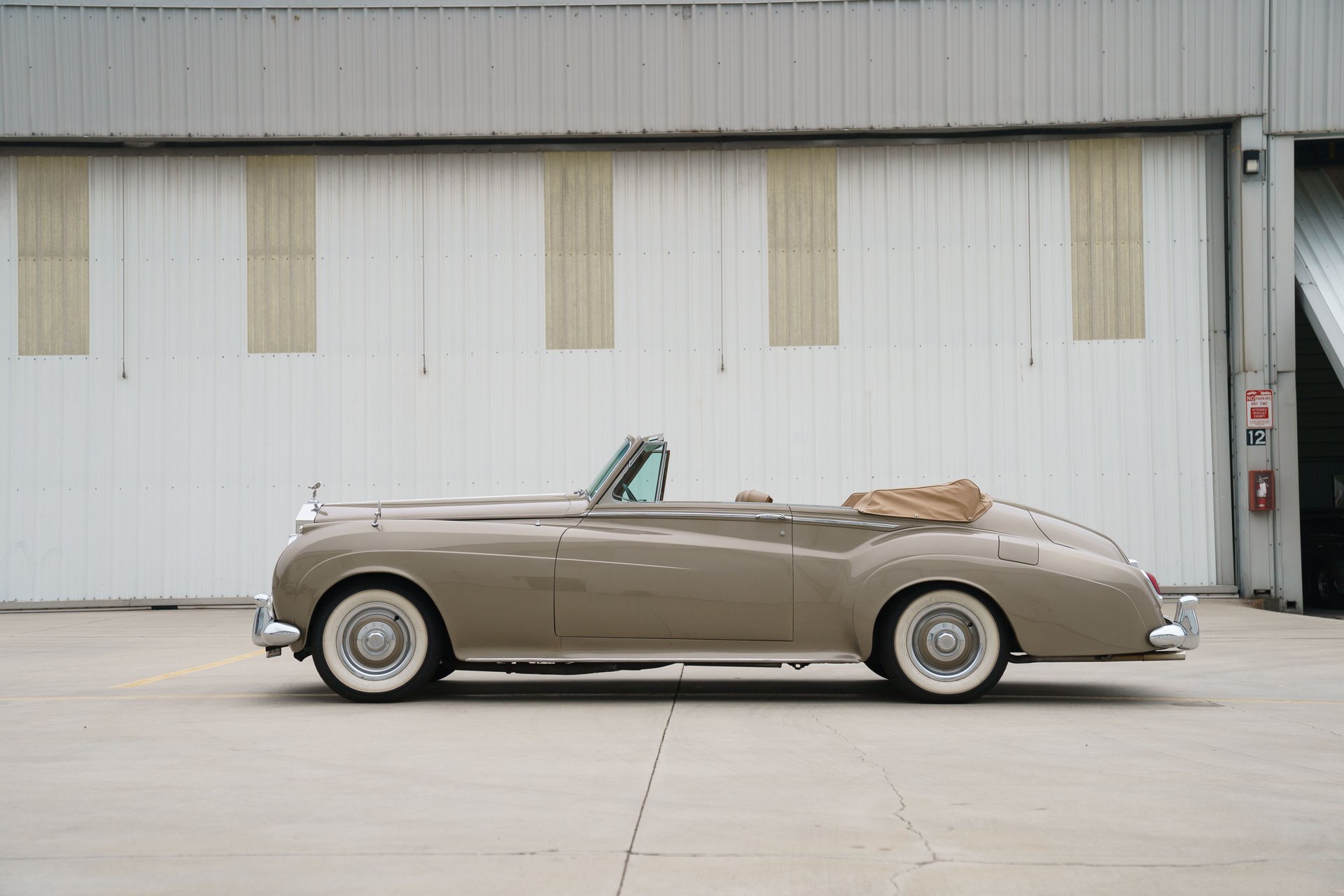 For Sale 1962 Rolls-Royce Silver Cloud II H.J. Mulliner Drophead Coupé Adaptation