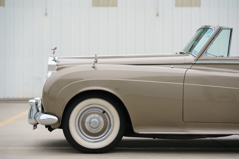 For Sale 1962 Rolls-Royce Silver Cloud II H.J. Mulliner Drophead Coupé Adaptation