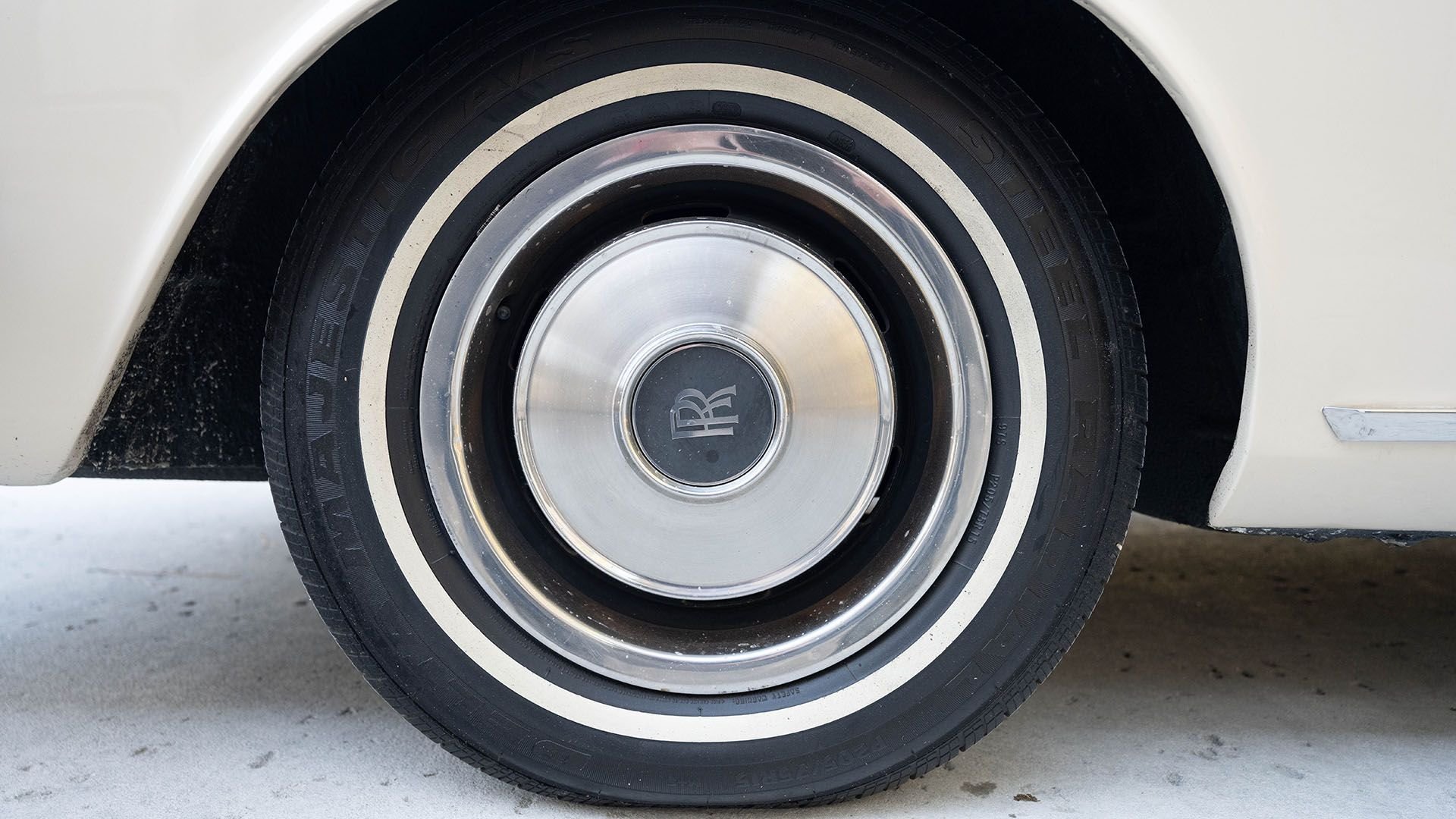 1971 rolls royce corniche convertible