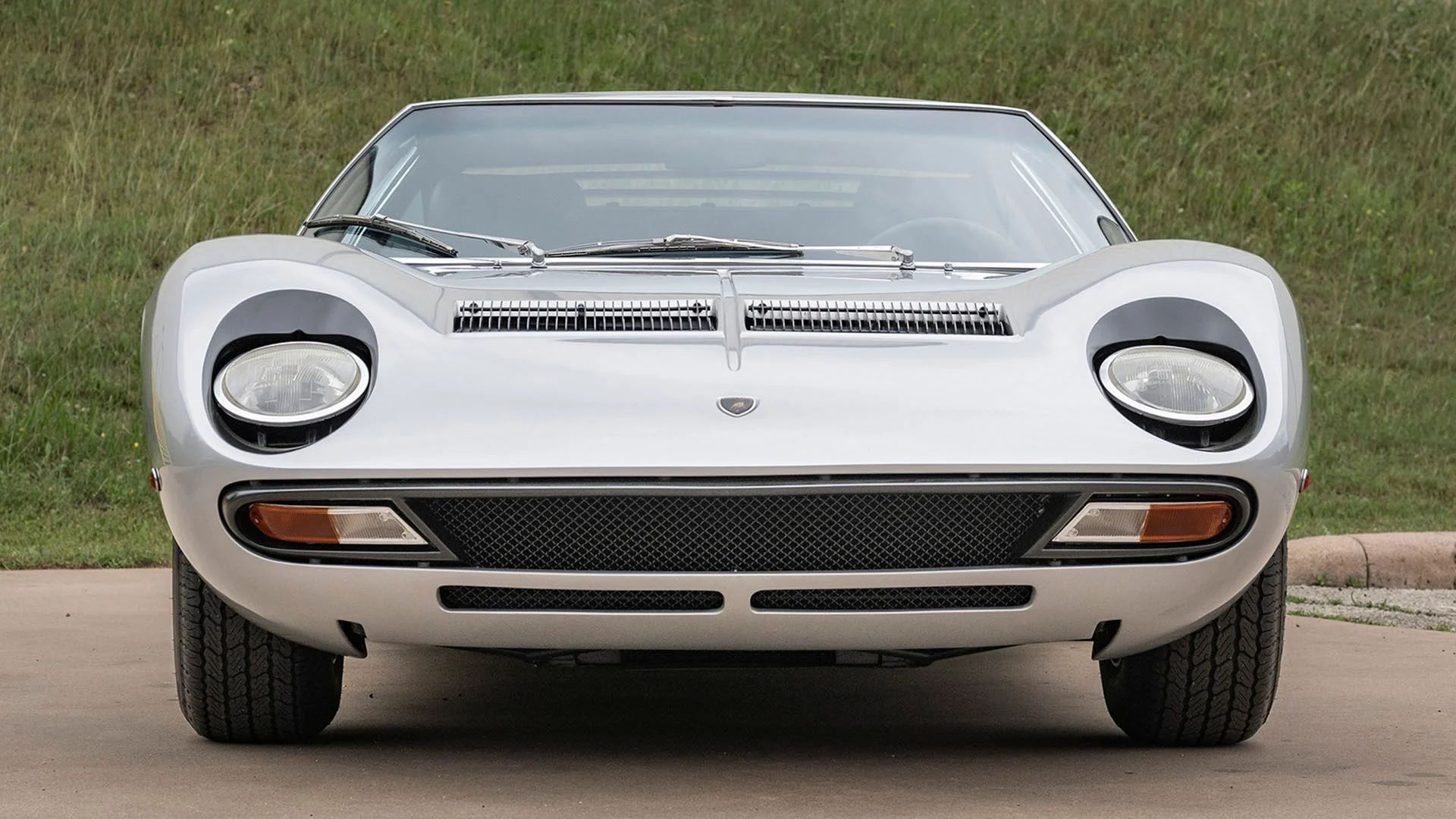 Broad Arrow Auctions | 1972 Lamborghini Miura P400 SV