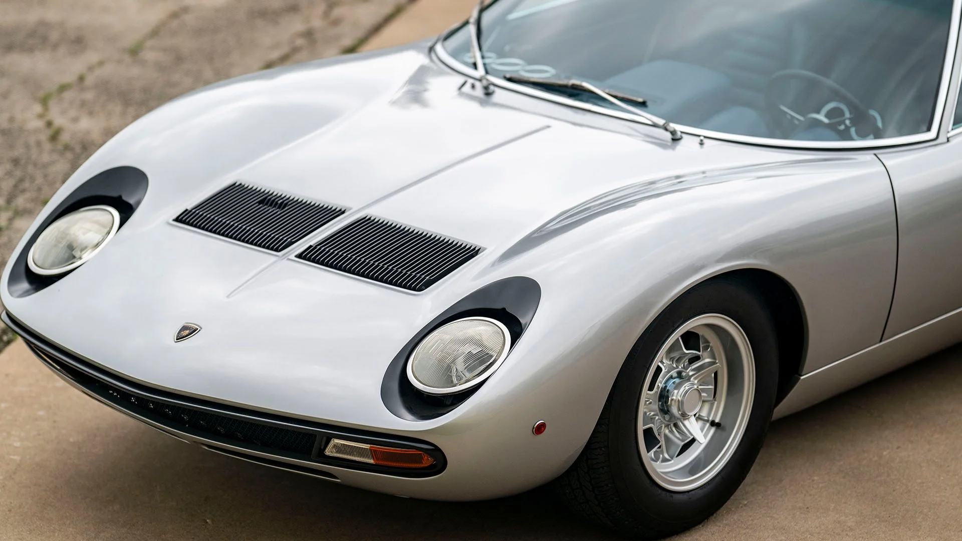 Broad Arrow Auctions | 1972 Lamborghini Miura P400 SV