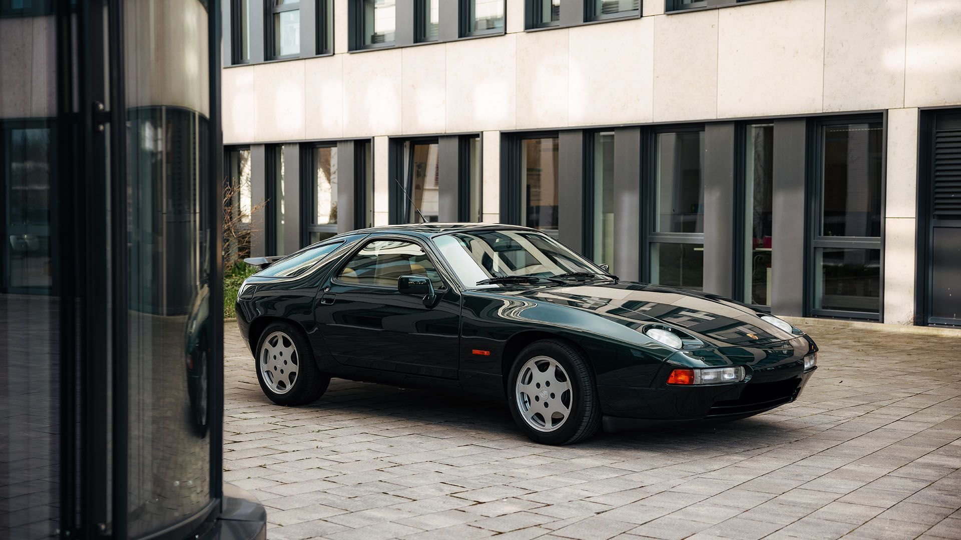 1989 Porsche 928 Club Sport | Monterey Jet Center 2024 | Collector Car ...