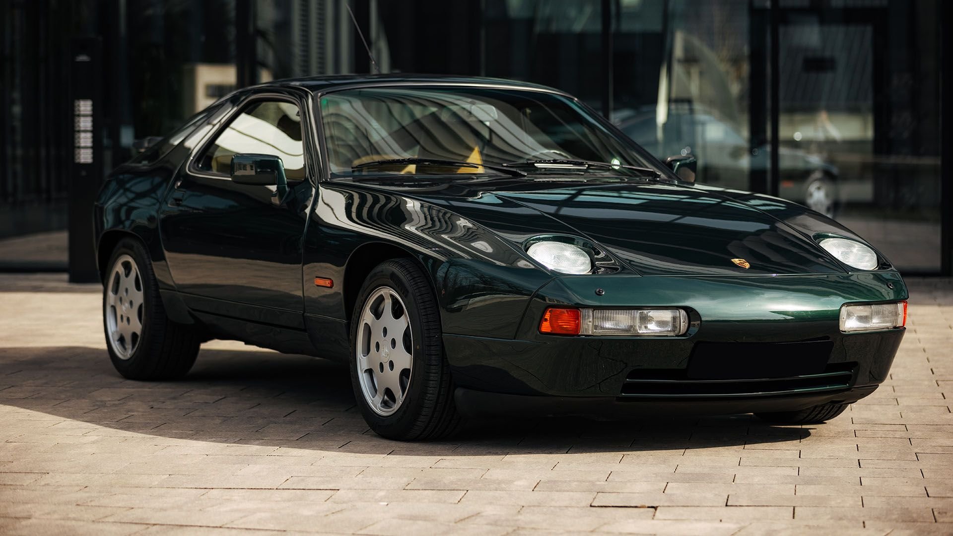 1989 Porsche 928 Club Sport | Monterey Jet Center 2024 | Collector Car ...