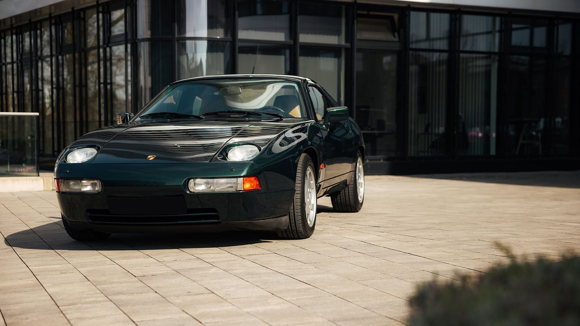1989 Porsche 928 Club Sport | Monterey Jet Center 2024 | Collector Car ...