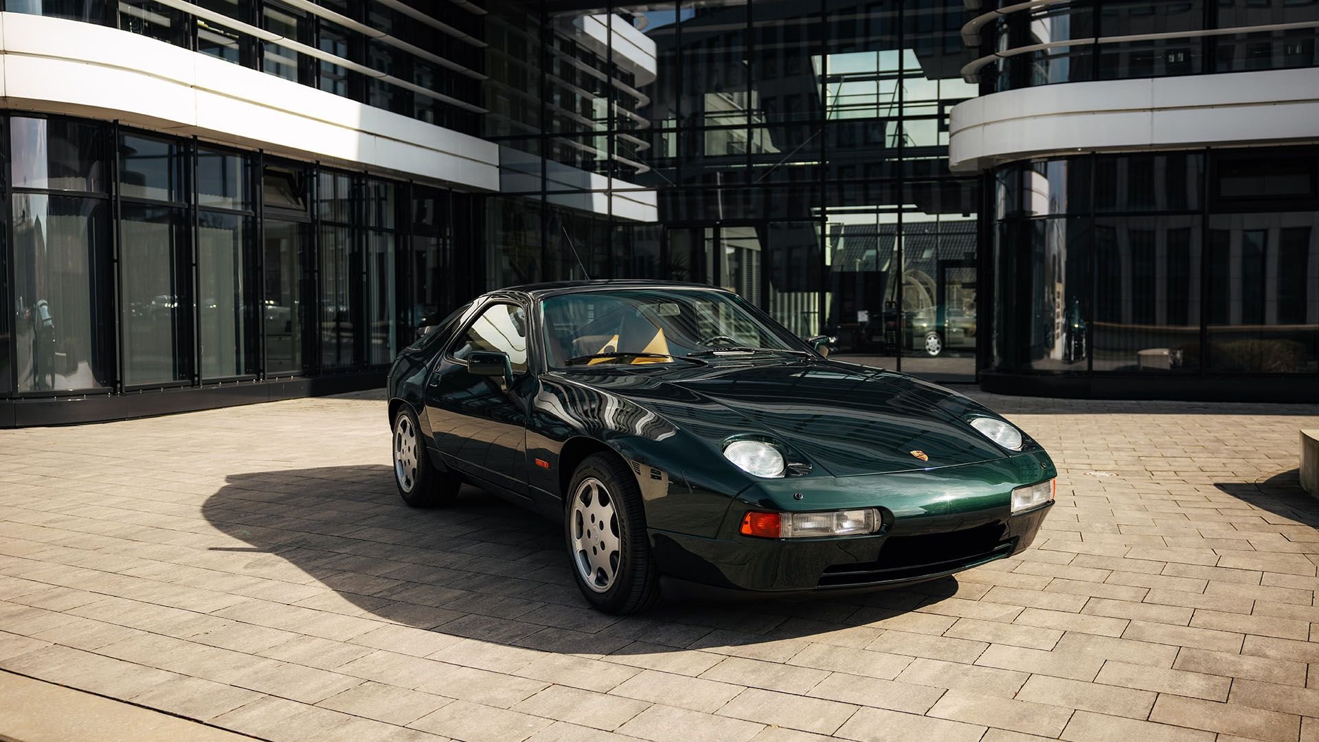 1989 Porsche 928 Club Sport | Monterey Jet Center 2024 | Collector Car ...