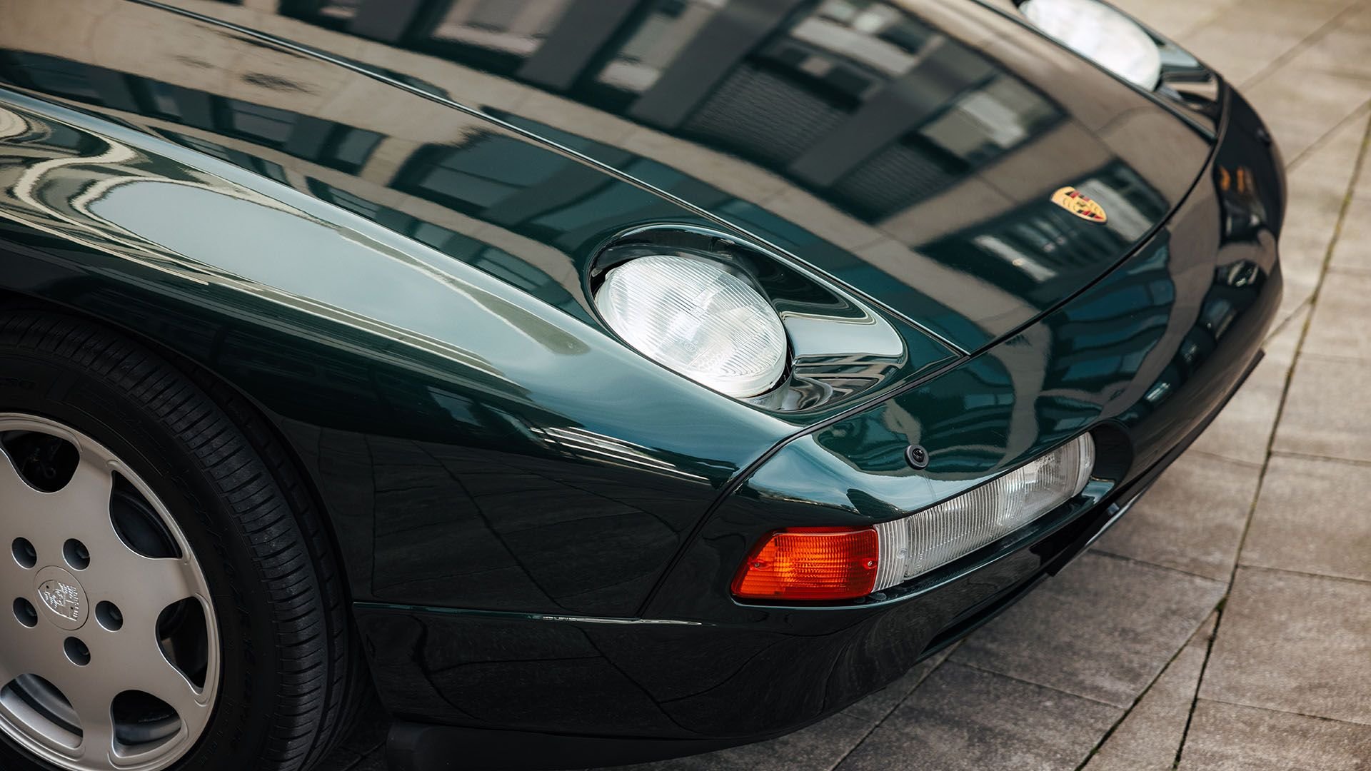 1989 Porsche 928 Club Sport | Monterey Jet Center 2024 | Collector Car ...