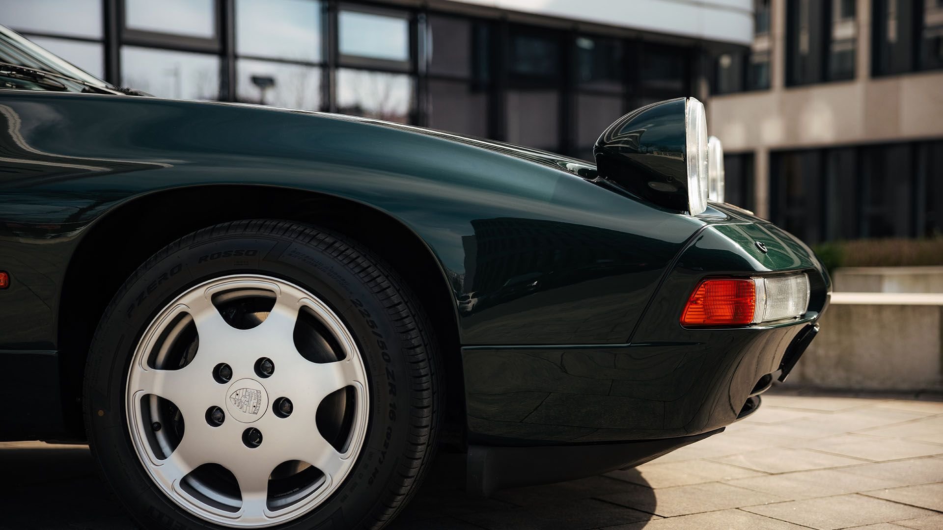 1989 Porsche 928 Club Sport | Monterey Jet Center 2024 | Collector Car ...