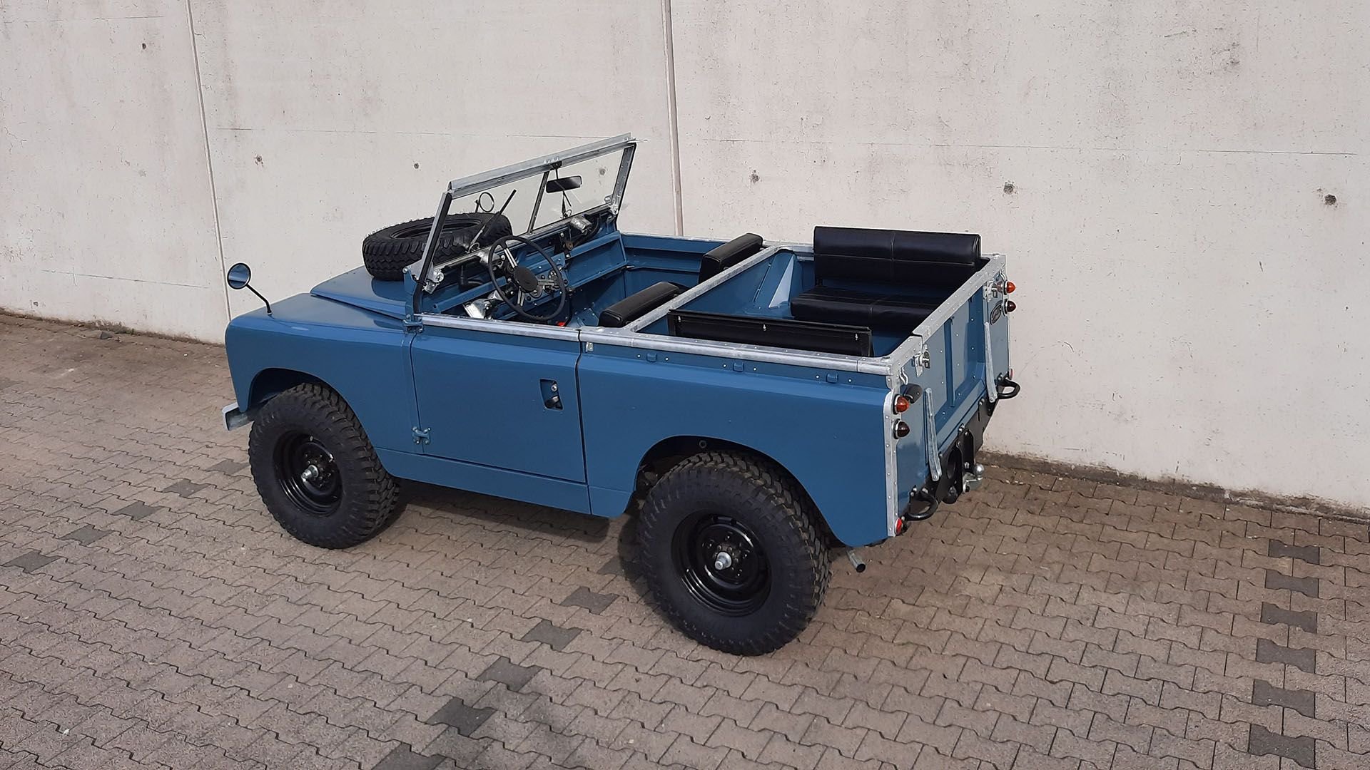 1959 Land Rover Series II | Monterey Jet Center 2024 | Broad Arrow ...