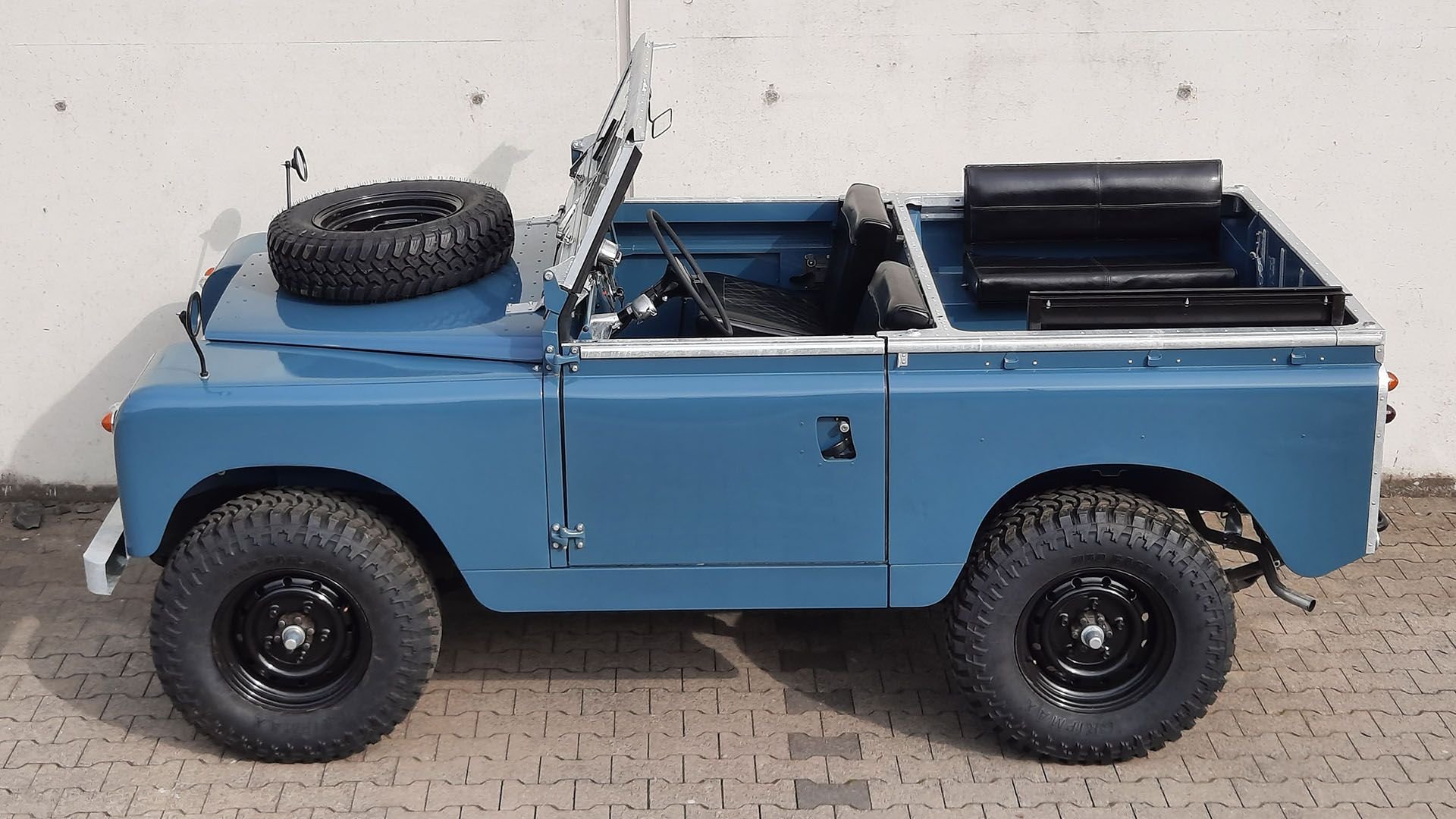 1959 Land Rover Series II | Monterey Jet Center 2024 | Broad Arrow ...