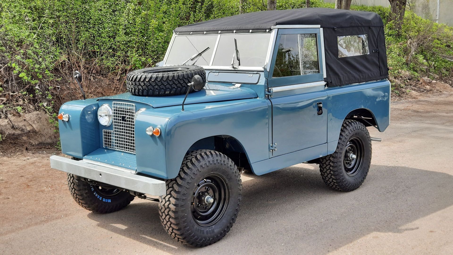 1959 Land Rover Series II | Monterey Jet Center 2024 | Broad Arrow ...