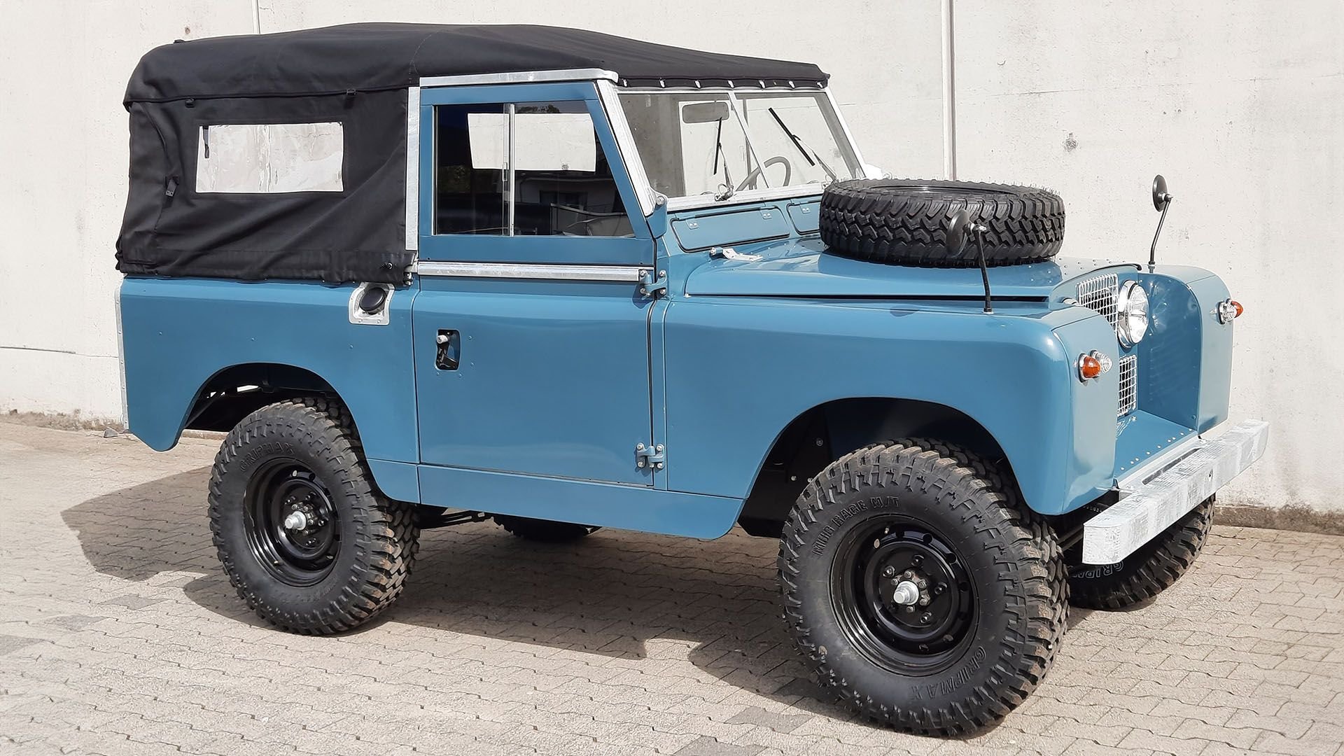 1959 Land Rover Series II | Monterey Jet Center 2024 | Broad Arrow ...