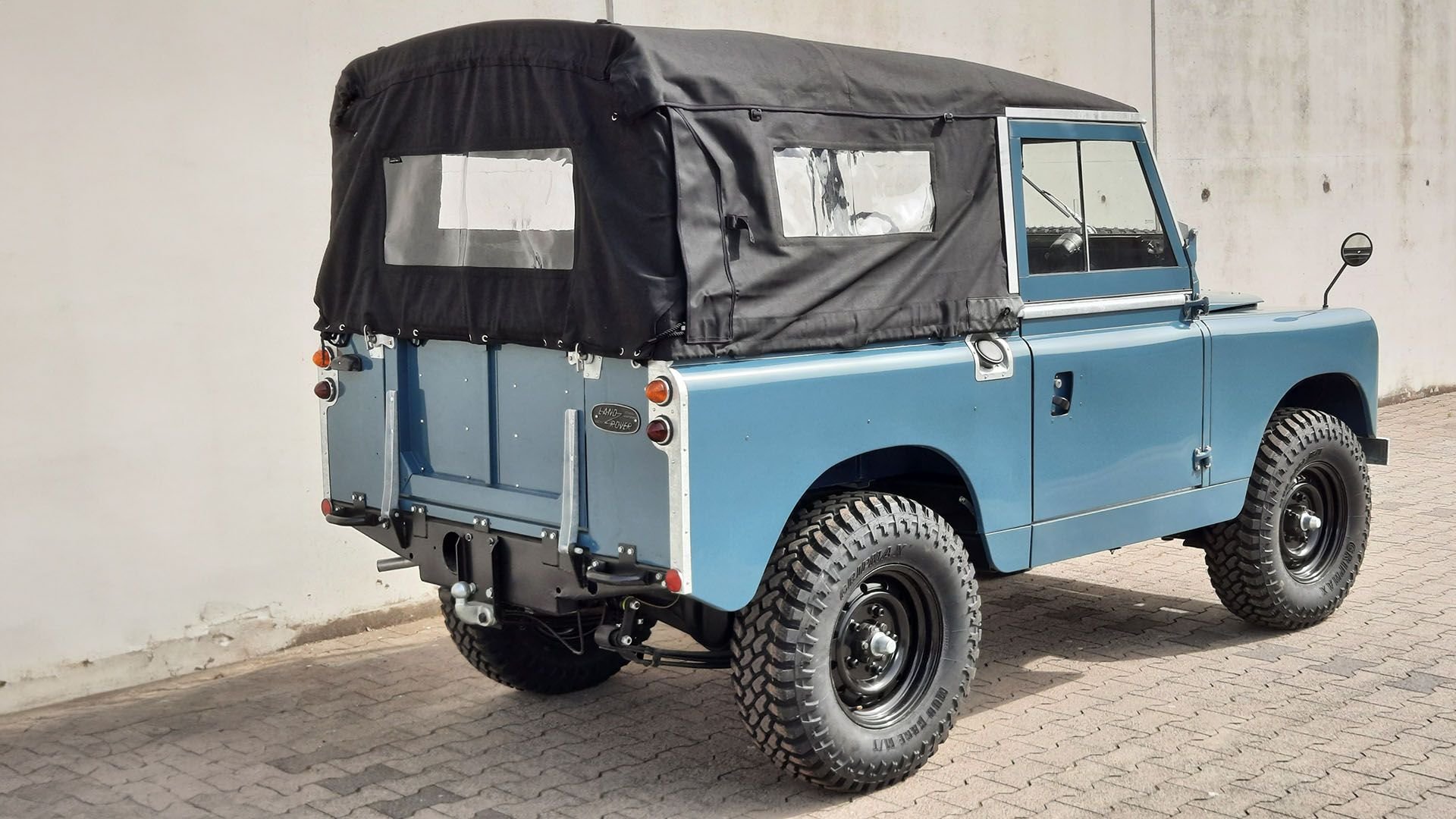 1959 Land Rover Series II | Monterey Jet Center 2024 | Broad Arrow ...