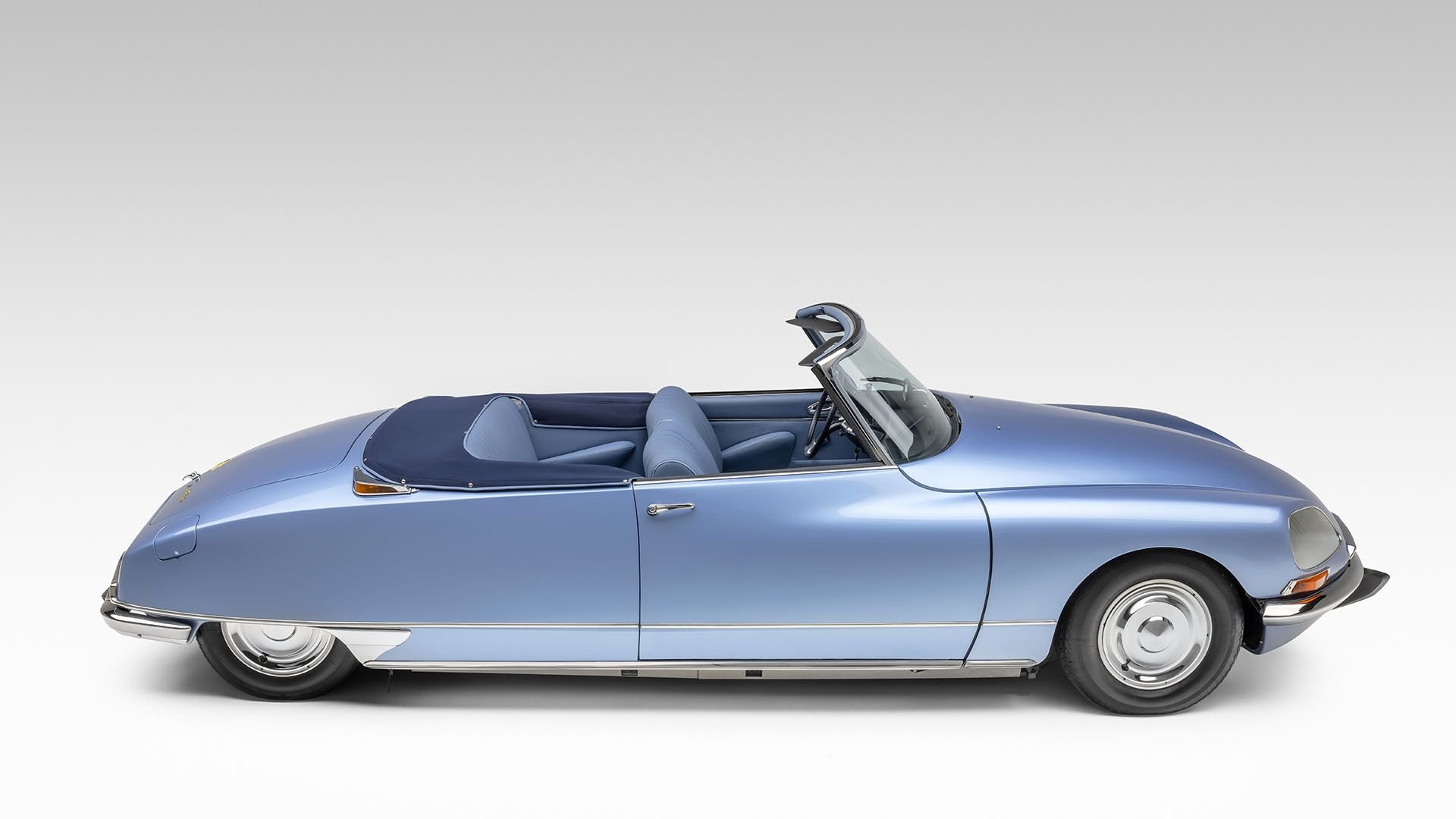 1969 Citroën DS 21 Chapron Cabriolet de Série | Monterey Jet