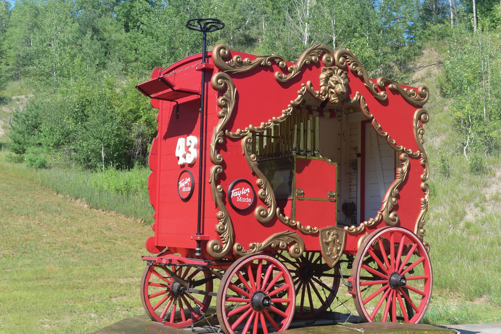 Calliope wagon and trailer