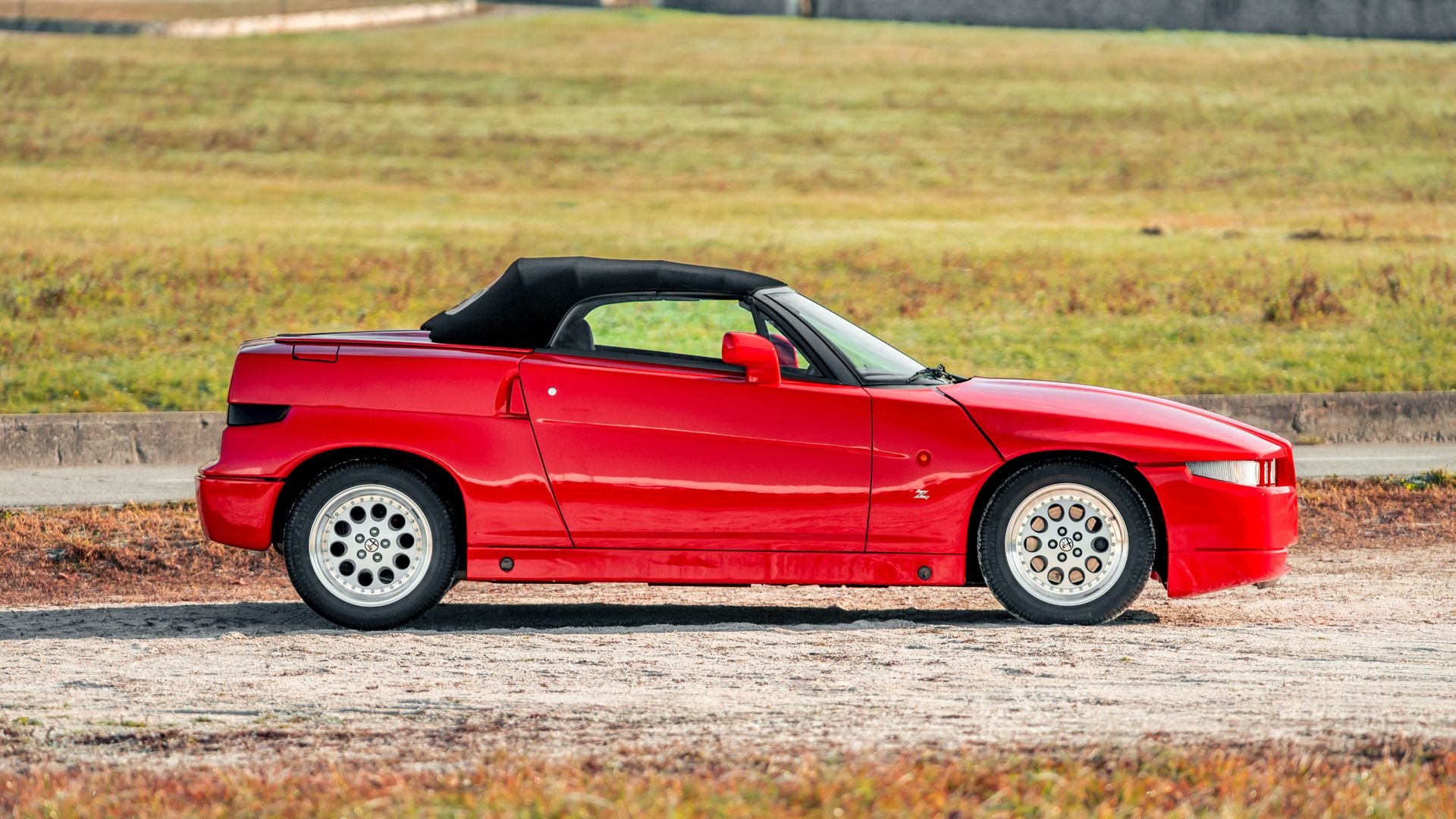 Sold | 1993 Alfa Romeo RZ