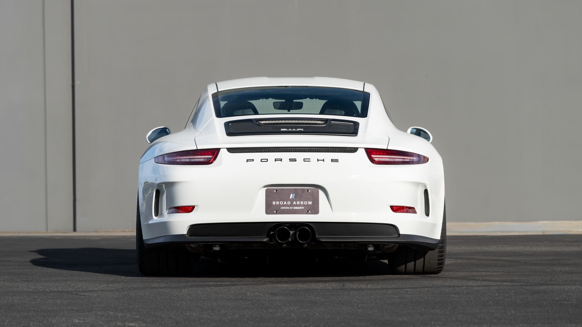 2016 Porsche 911 R | The Porsche Air|Water Auction 2026 | Collector Car ...