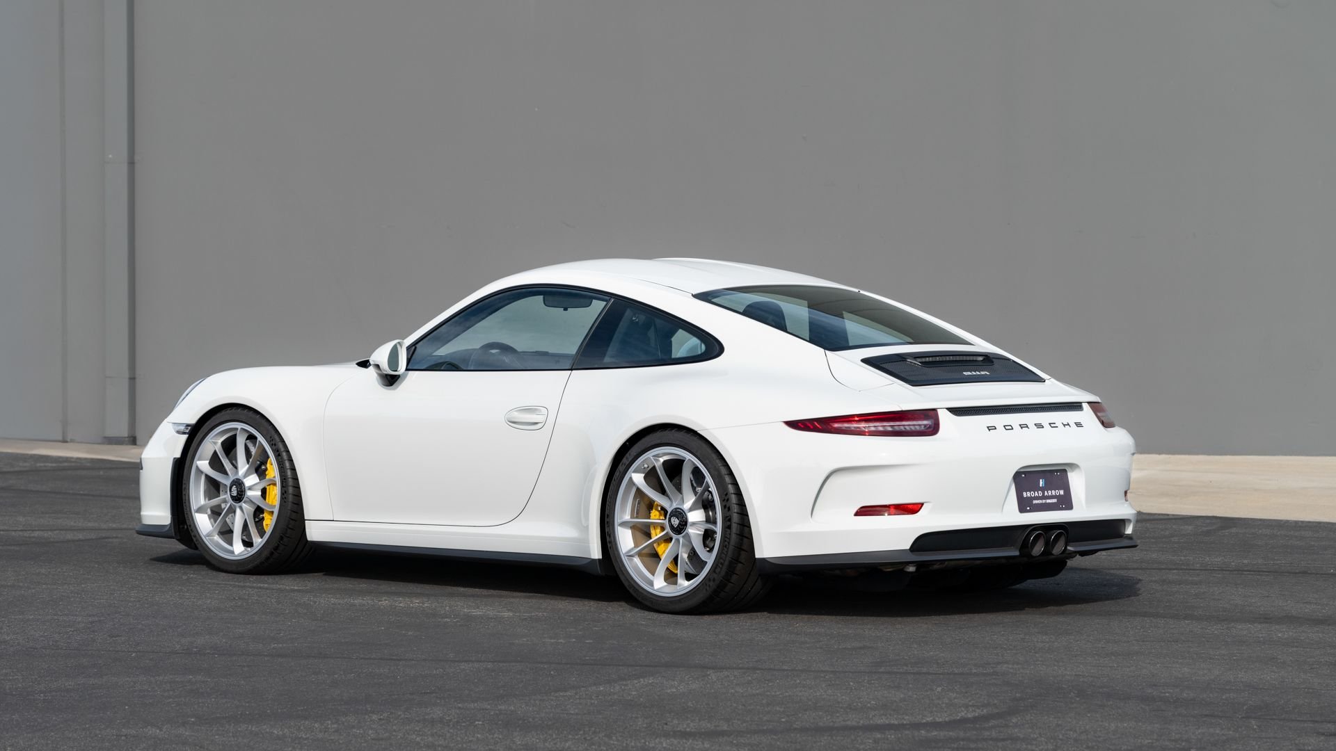 2016 Porsche 911 R | The Porsche Air|Water Auction 2026 | Collector Car ...