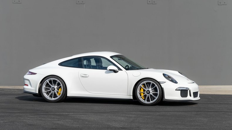 Broad Arrow Auctions | 2016 Porsche 911 R