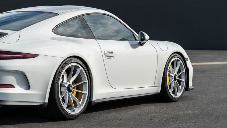 Broad Arrow Auctions | 2016 Porsche 911 R