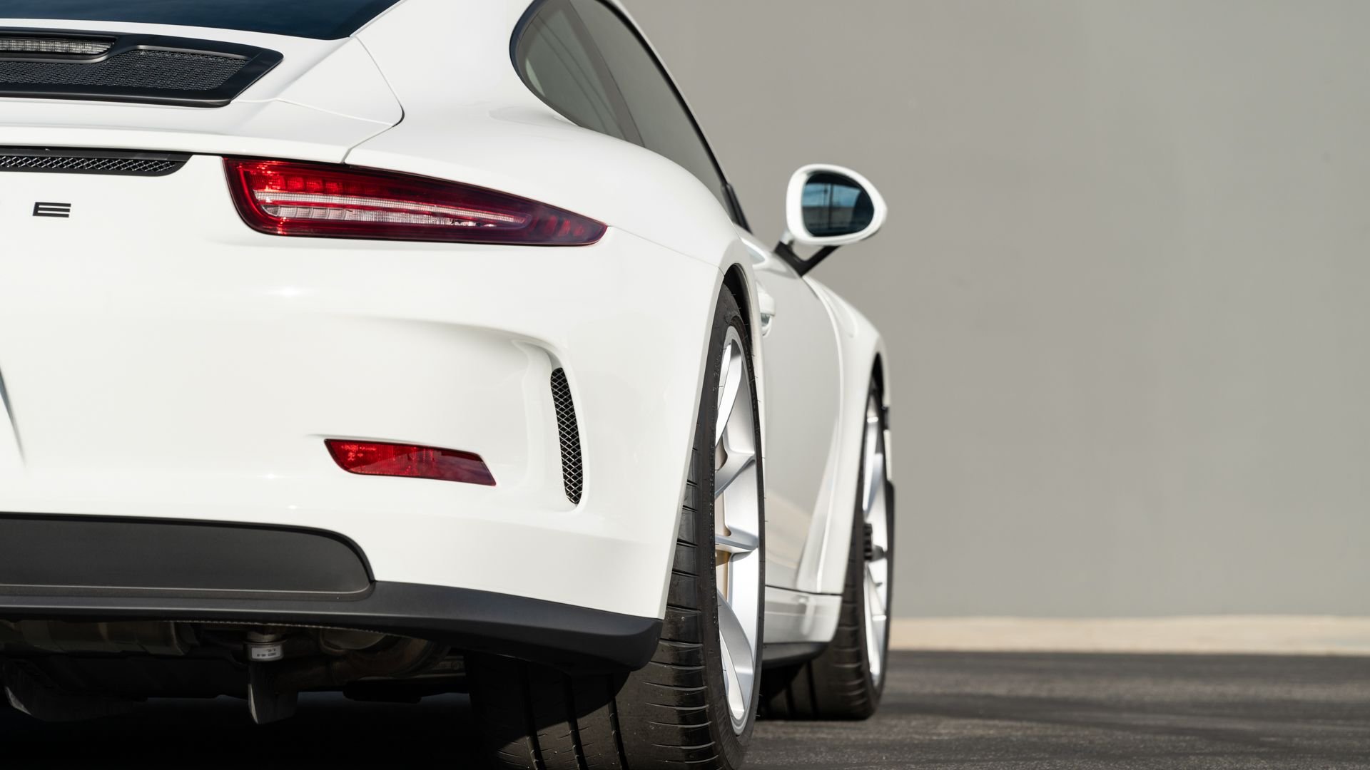 Broad Arrow Auctions | 2016 Porsche 911 R