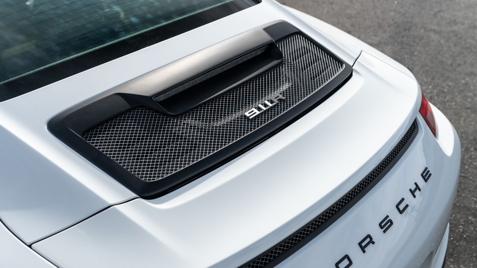 Broad Arrow Auctions | 2016 Porsche 911 R