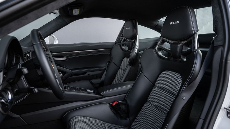 Broad Arrow Auctions | 2016 Porsche 911 R