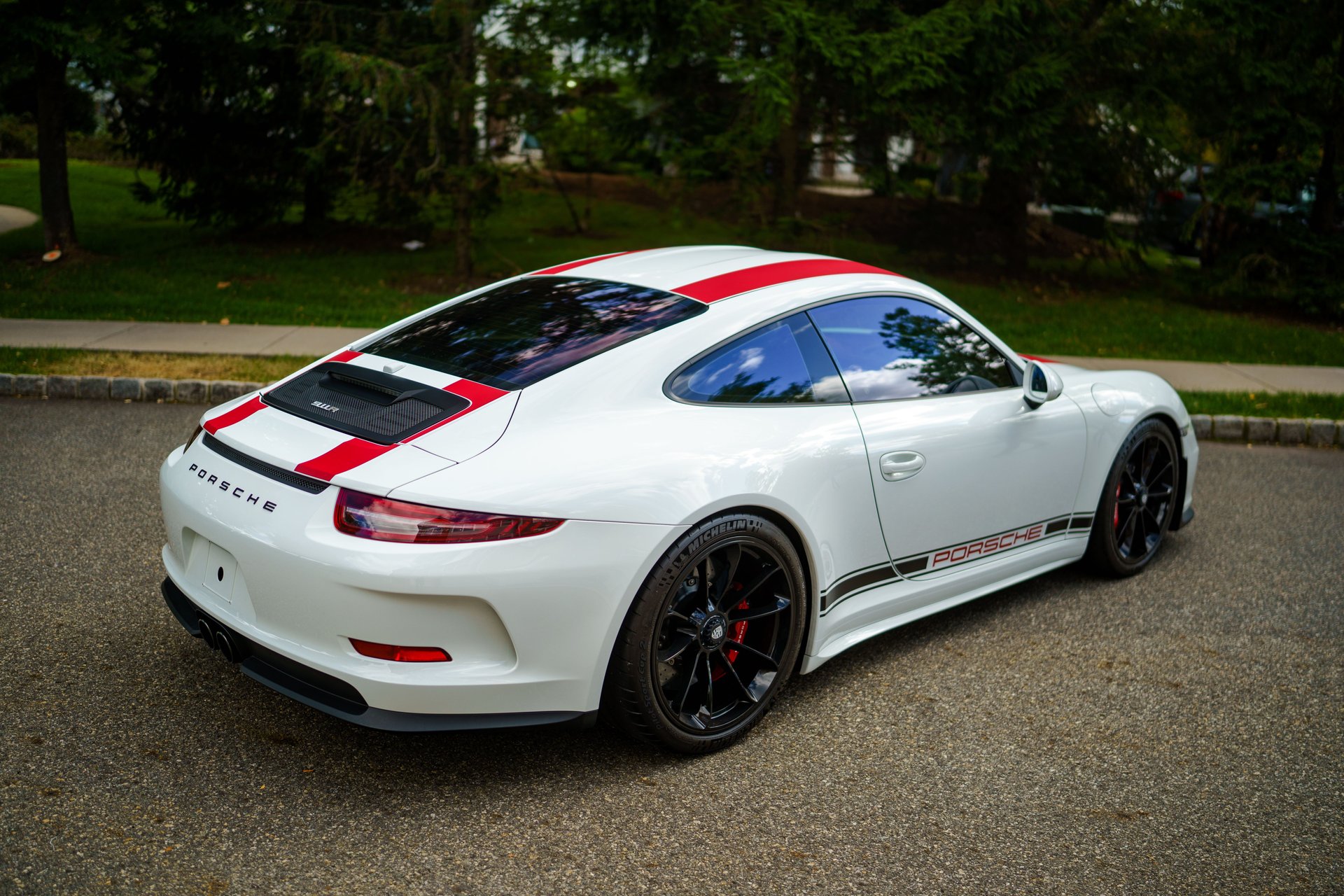 Broad Arrow Auctions | 2016 Porsche 911 R