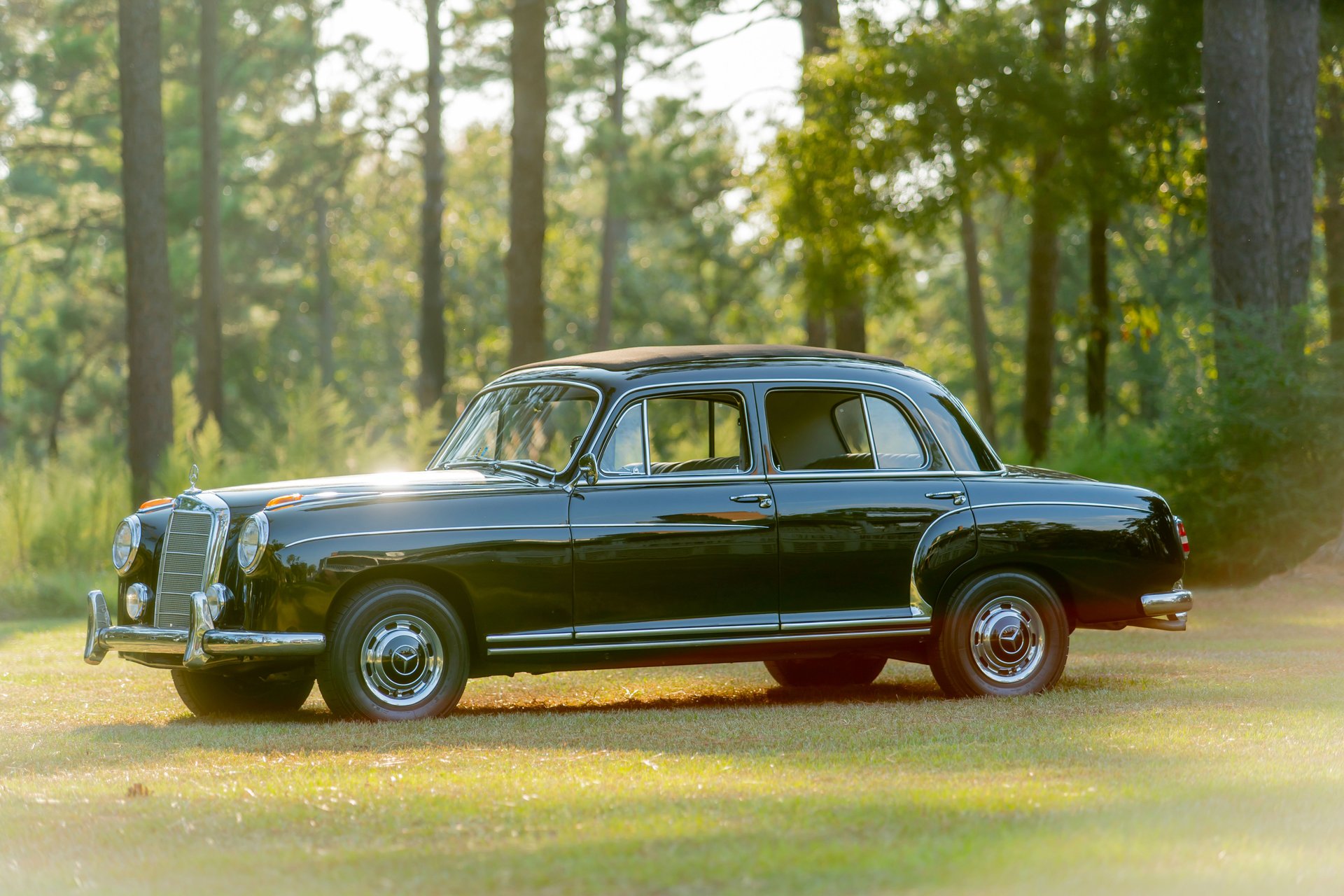 1958 Mercedes-Benz 220 S Sedan | West Palm Beach | Collector Car Auctions |  Broad Arrow Auctions
