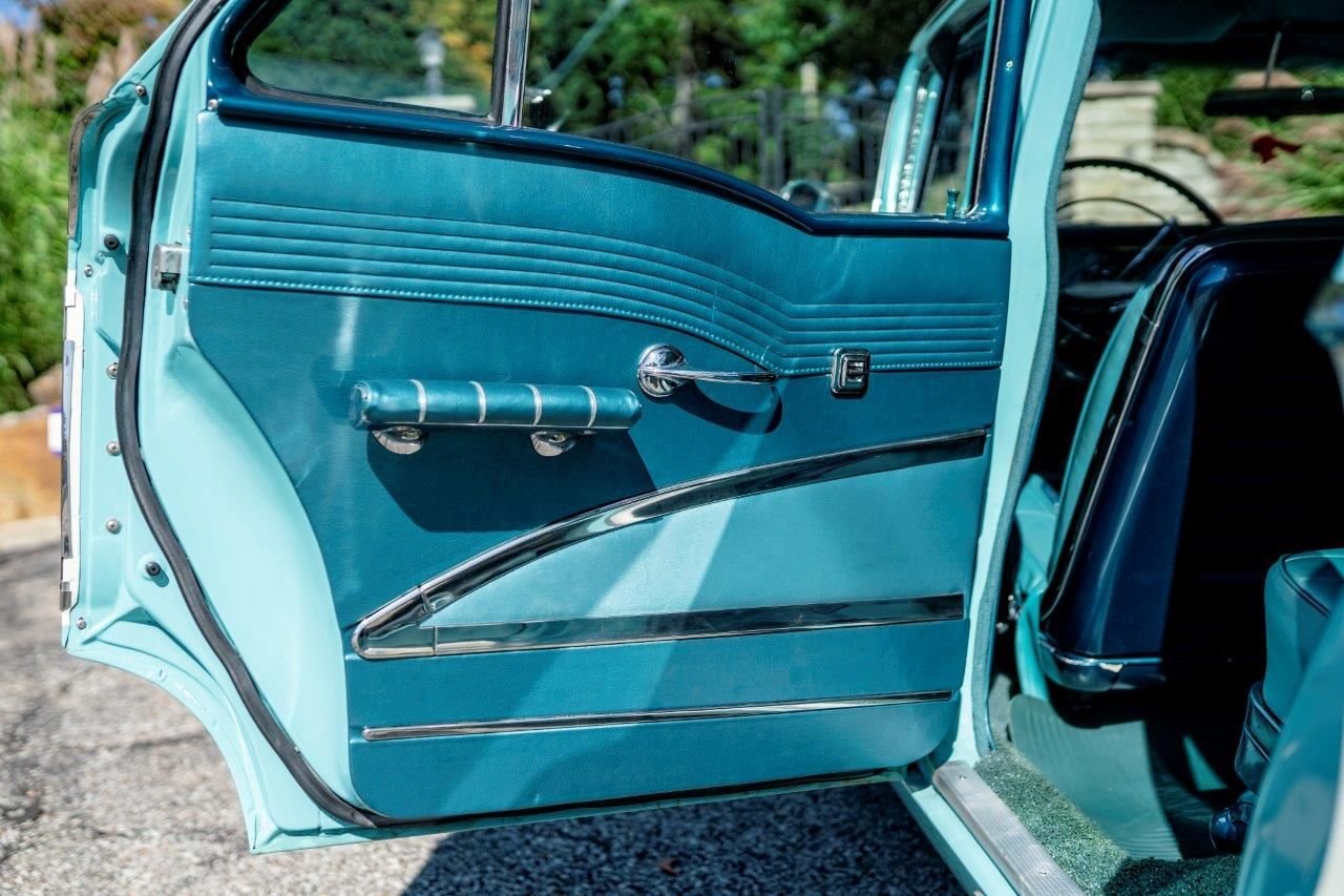 For Sale 1958 Pontiac Star Chief Custom Safari Station Wagon