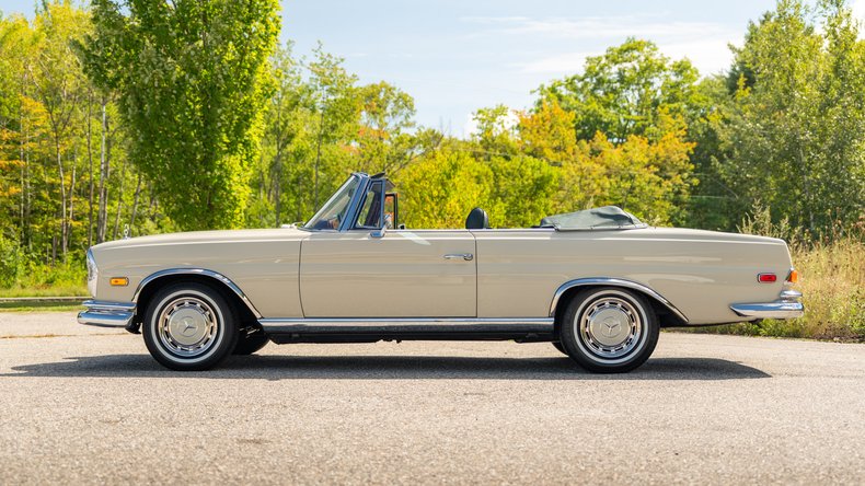 Broad Arrow Auctions | 1969 Mercedes-Benz 280 SE Cabriolet
