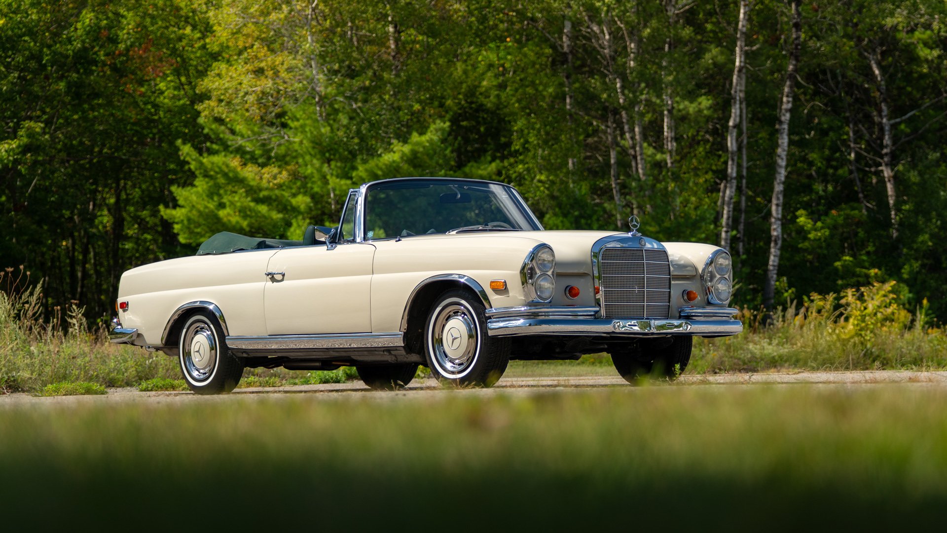 Broad Arrow Auctions | 1969 Mercedes-Benz 280 SE Cabriolet