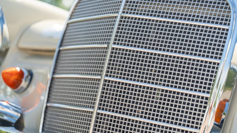 Broad Arrow Auctions | 1969 Mercedes-Benz 280 SE Cabriolet