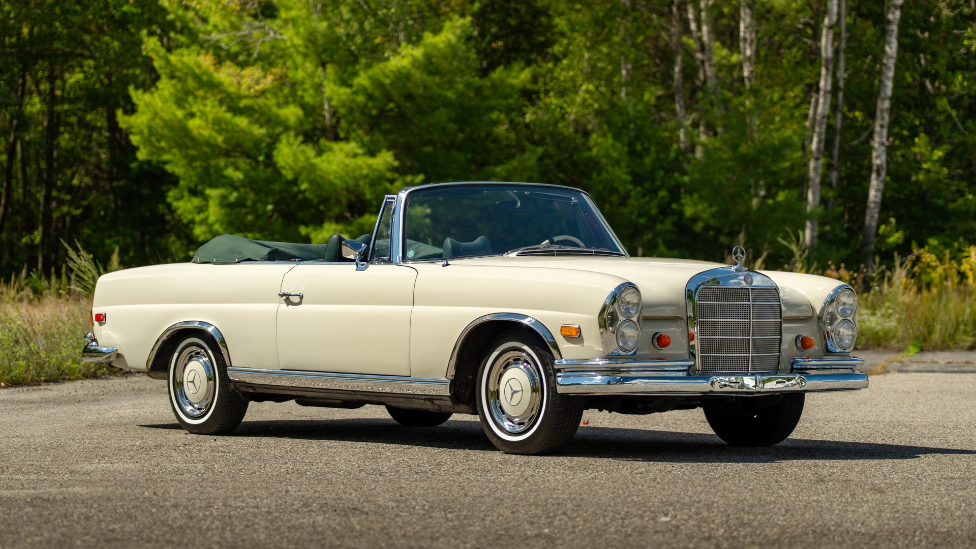 Broad Arrow Auctions | 1969 Mercedes-Benz 280 SE Cabriolet