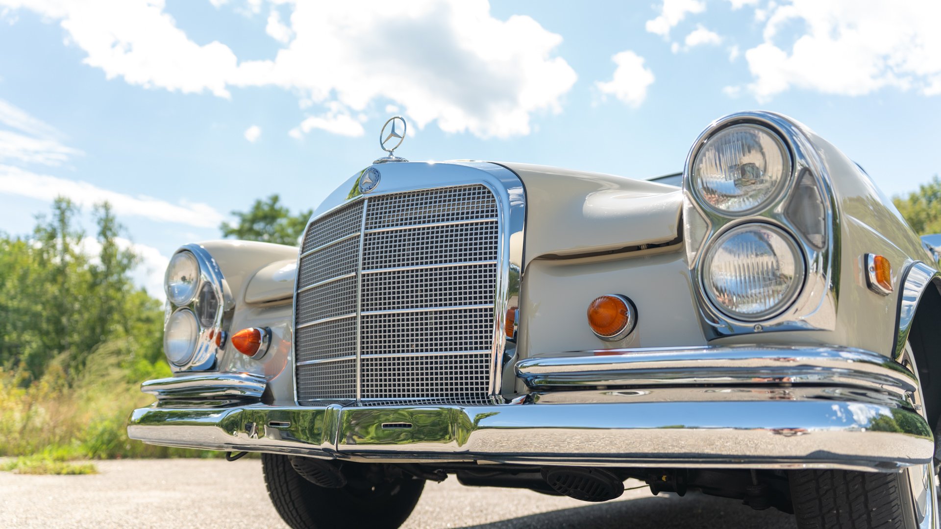 Broad Arrow Auctions | 1969 Mercedes-Benz 280 SE Cabriolet
