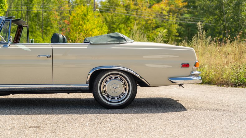Broad Arrow Auctions | 1969 Mercedes-Benz 280 SE Cabriolet