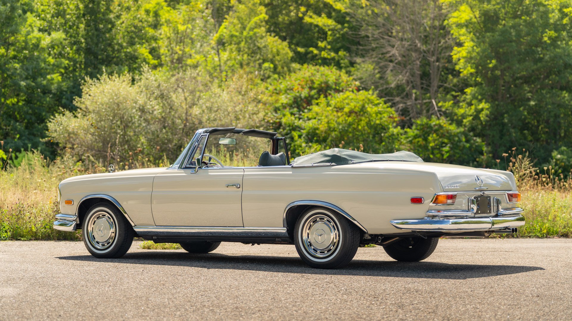 Broad Arrow Auctions | 1969 Mercedes-Benz 280 SE Cabriolet