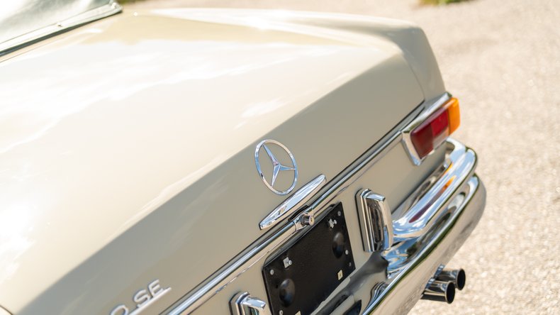 Broad Arrow Auctions | 1969 Mercedes-Benz 280 SE Cabriolet