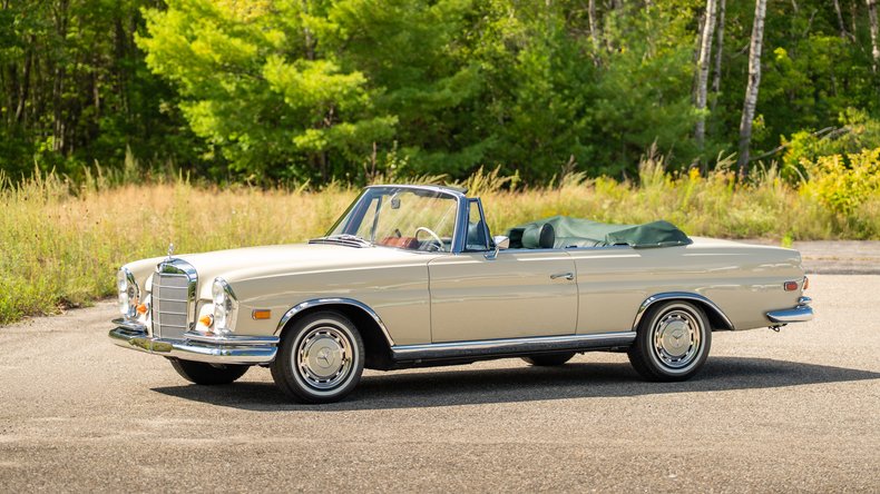 Broad Arrow Auctions | 1969 Mercedes-Benz 280 SE Cabriolet