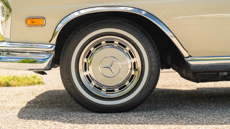 Broad Arrow Auctions | 1969 Mercedes-Benz 280 SE Cabriolet