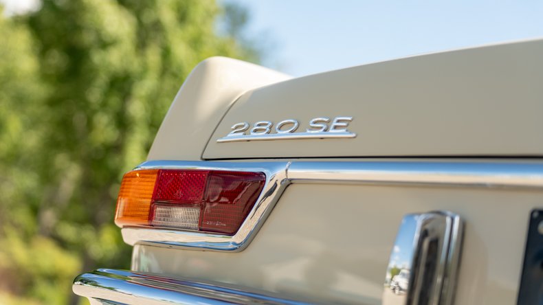Broad Arrow Auctions | 1969 Mercedes-Benz 280 SE Cabriolet