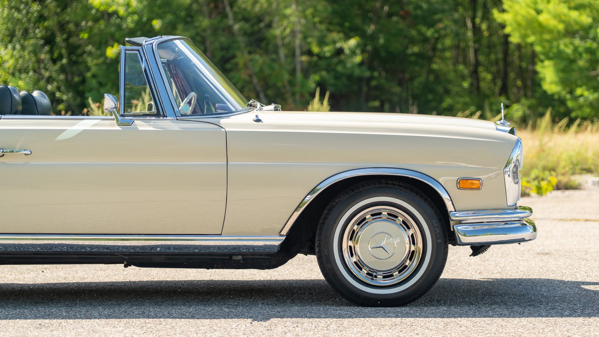 Broad Arrow Auctions | 1969 Mercedes-Benz 280 SE Cabriolet