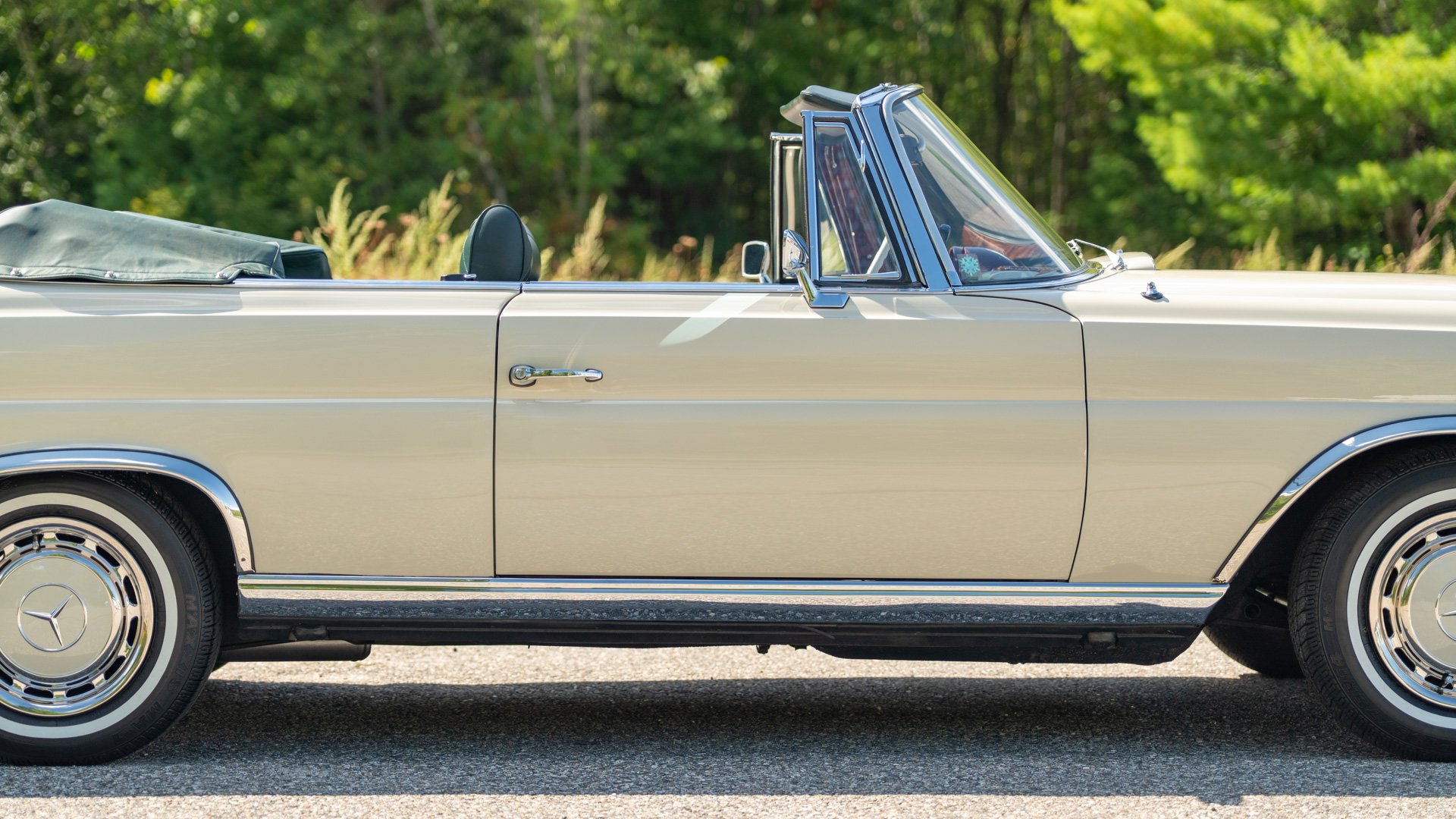 Broad Arrow Auctions | 1969 Mercedes-Benz 280 SE Cabriolet