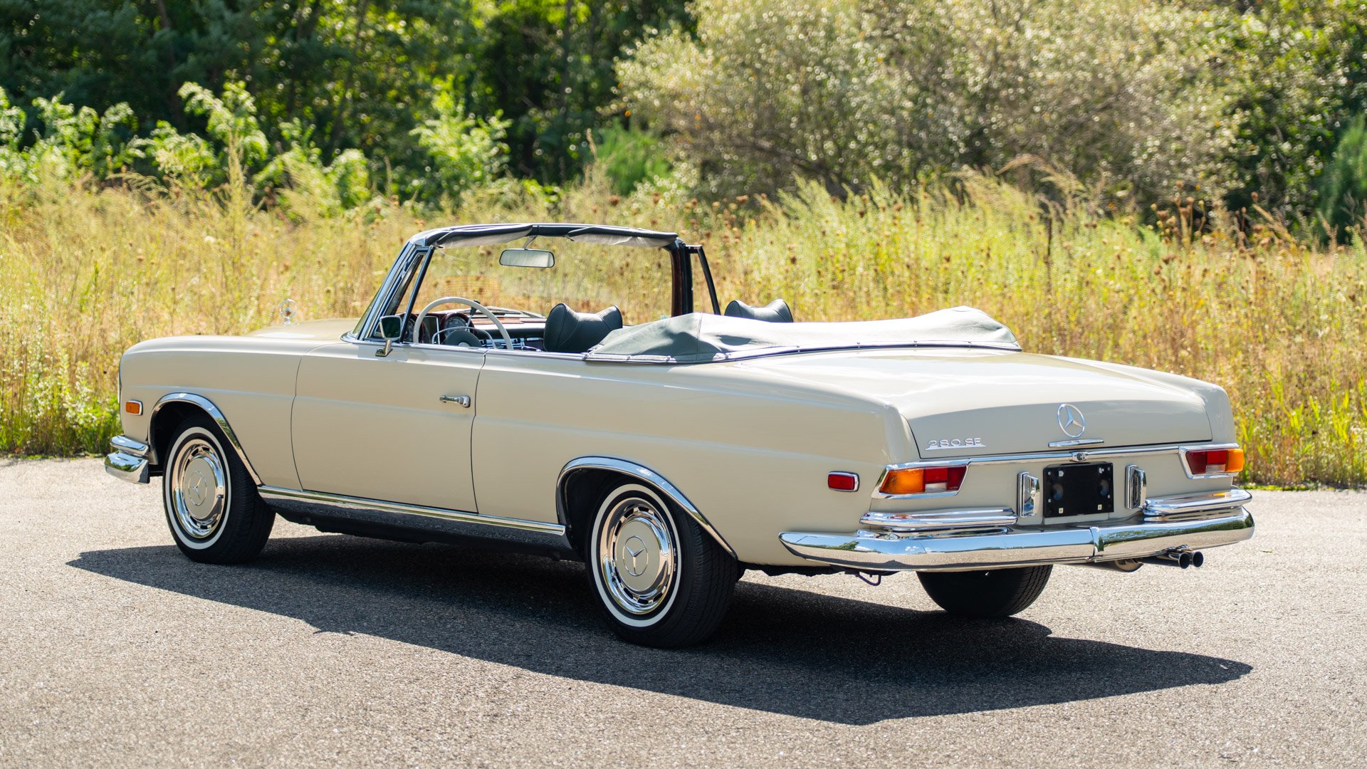 Broad Arrow Auctions | 1969 Mercedes-Benz 280 SE Cabriolet