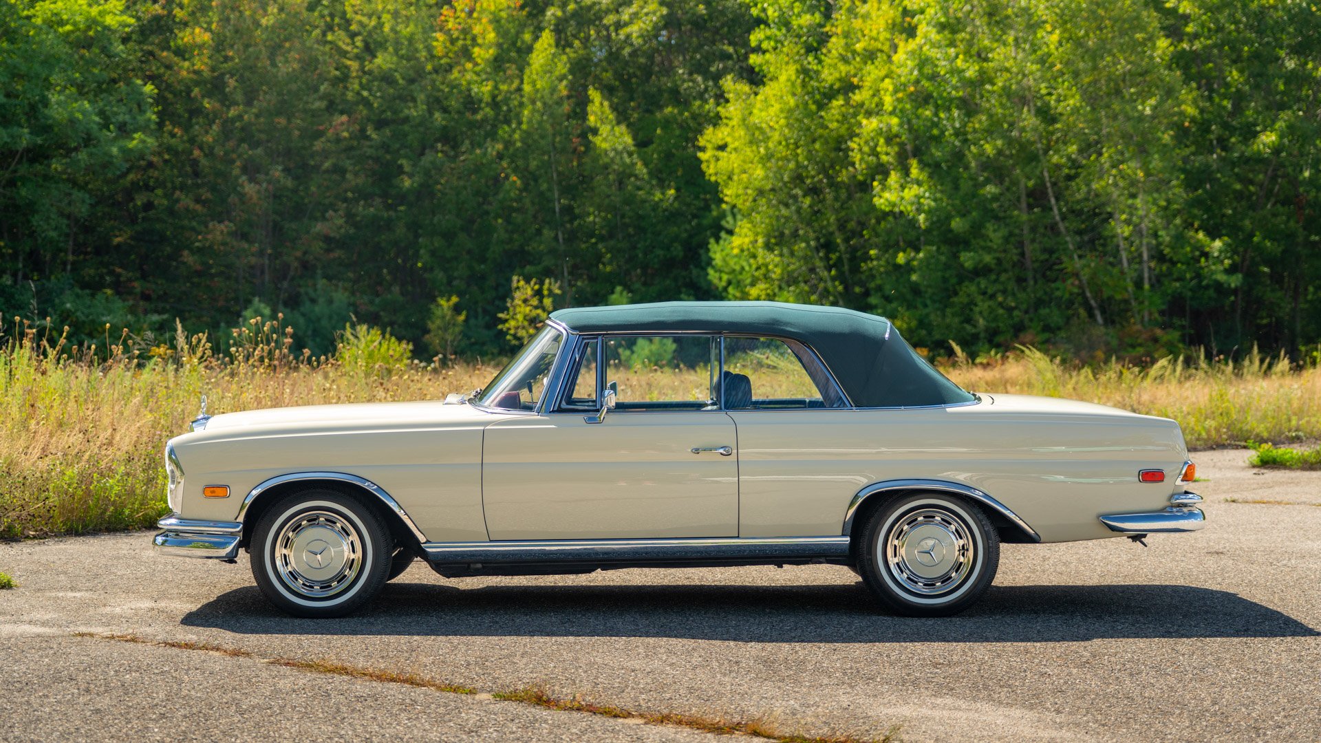 Broad Arrow Auctions | 1969 Mercedes-Benz 280 SE Cabriolet
