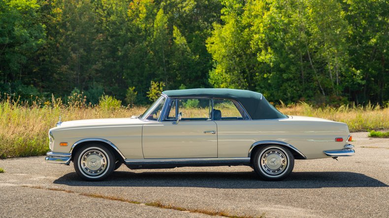 Broad Arrow Auctions | 1969 Mercedes-Benz 280 SE Cabriolet