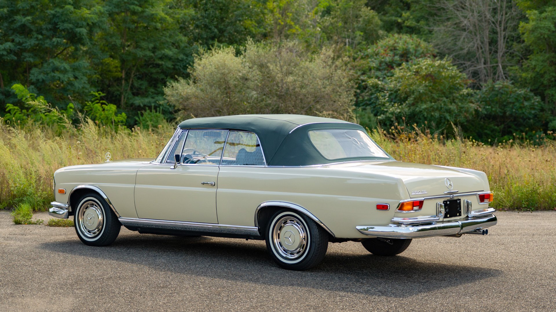Broad Arrow Auctions | 1969 Mercedes-Benz 280 SE Cabriolet