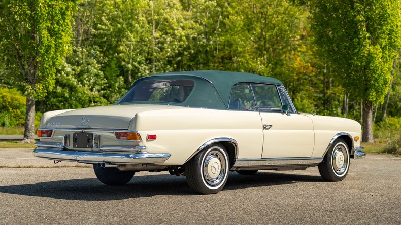 Broad Arrow Auctions | 1969 Mercedes-Benz 280 SE Cabriolet